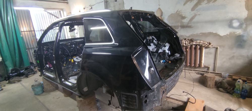 Четверть кузов поріг ланжерон пятка ауді ку7 кю7 4м Audi q7 4m