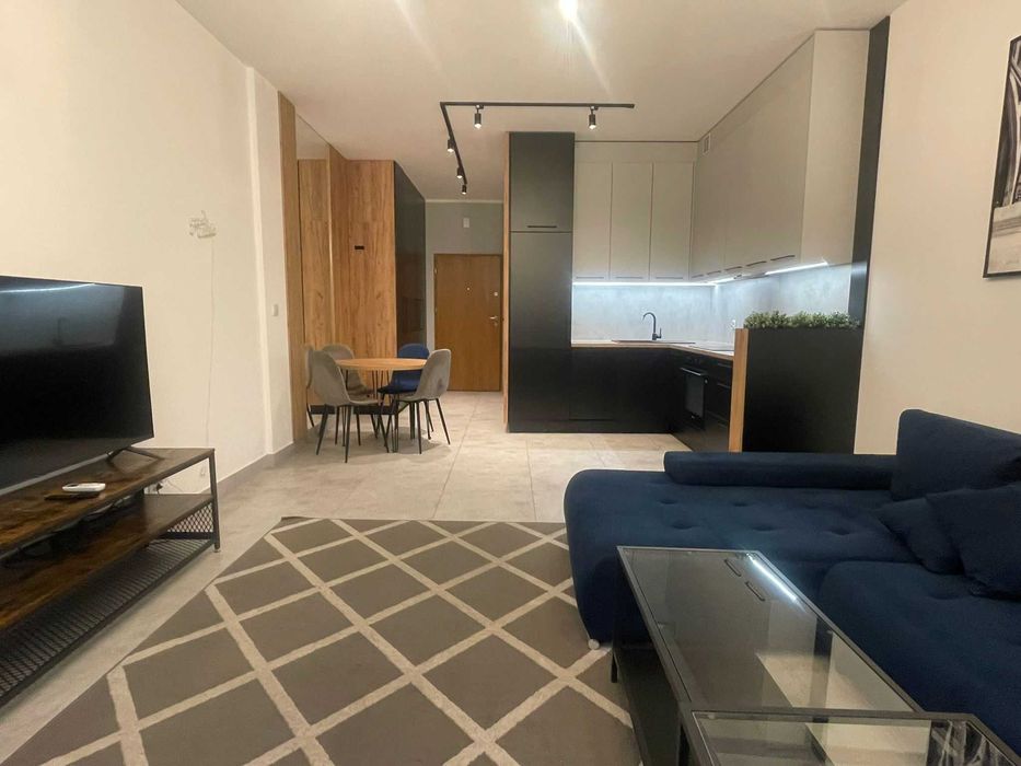 Przestronna Kawalerka do wynajęcia - Marcinkowskiego, od zaraz.