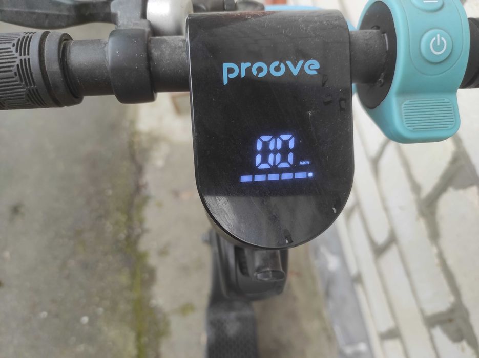 Електросамокат Proove