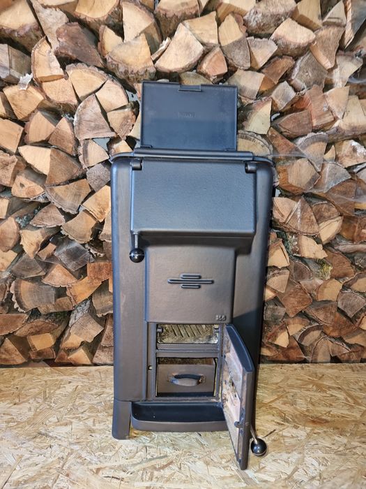 Piec żeliwny  kominek  wolnostojący