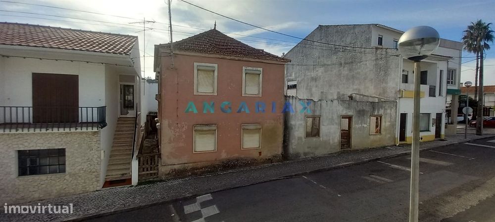 ANG1491 - Moradia T3 para Venda em Santa Catarina, Caldas da Rainha