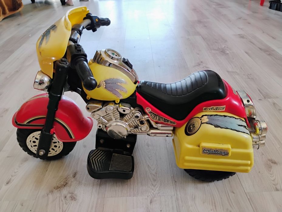 Sprzedam motorek dla dziecka 2 lub 3 letniego bez akumulatora