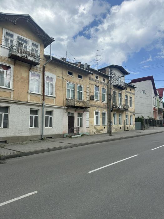 2 Кімнатна Квартира В Центрі Дрогобича
