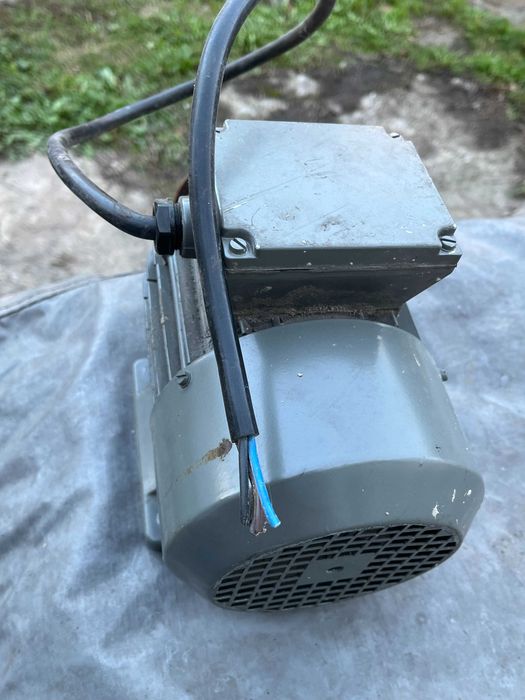 Silnik elektryczny 3 fazy, 6,7 kW