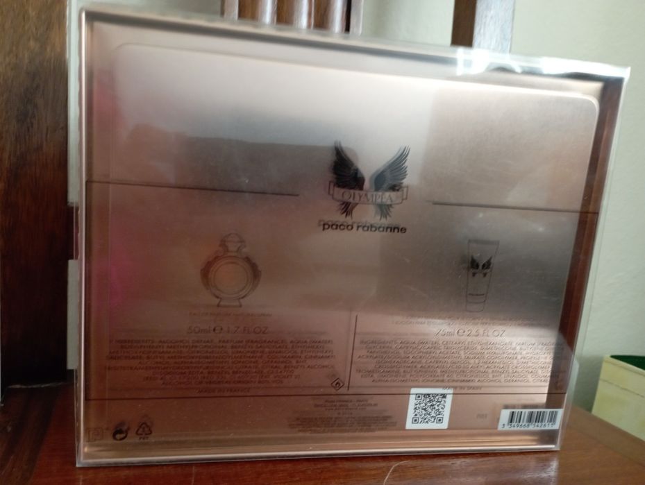 Eau de Parfum Olympea Paco Rabanne 50ml com oferta do body lotion em c
