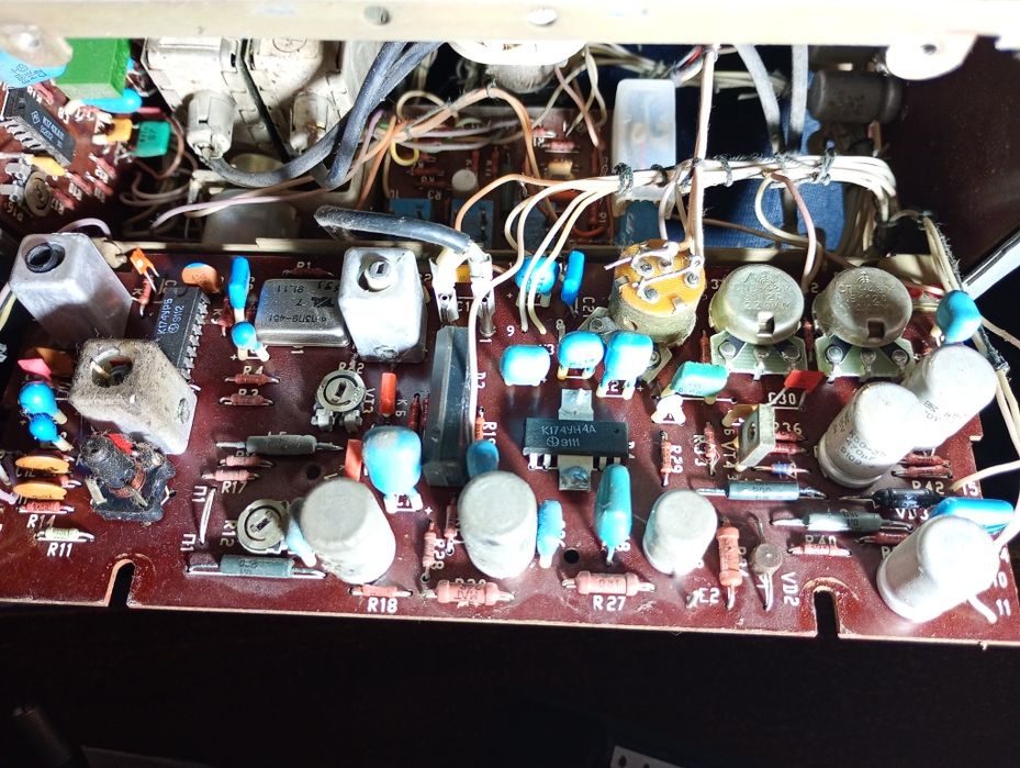 Телевізор переносний Электроника 23ТБ-316Д робочий