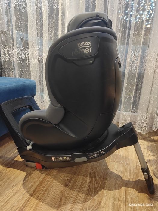Britax Romer. Fotelik DUALFIX M i-SIZE