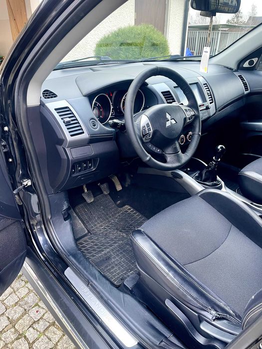 Mitsubishi Outlander II