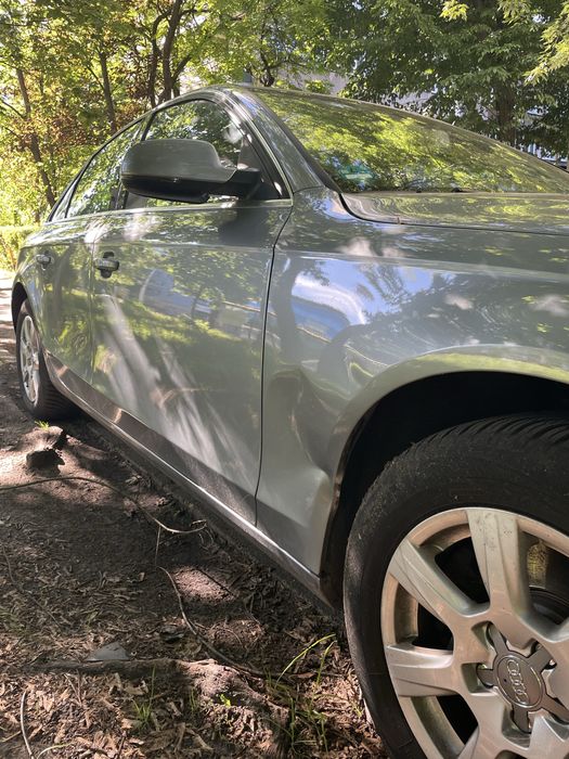 Sprzedam audi a4b8 silnik 2l 180km