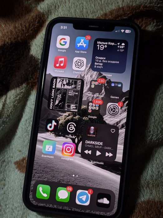 iPhone Xs Max 64 gb (rsim) стан 9/10