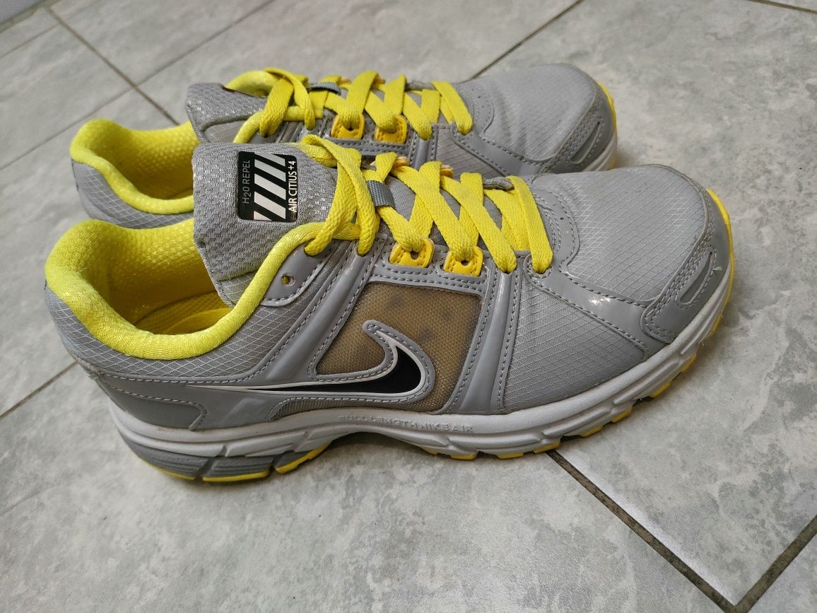 Buty biegowe Nike Air Citius +4 38 Czerwińsk nad Wisłą • OLX.pl