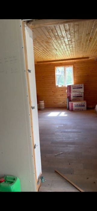Будинок з ділянкою 30 сотих з виходом до річки