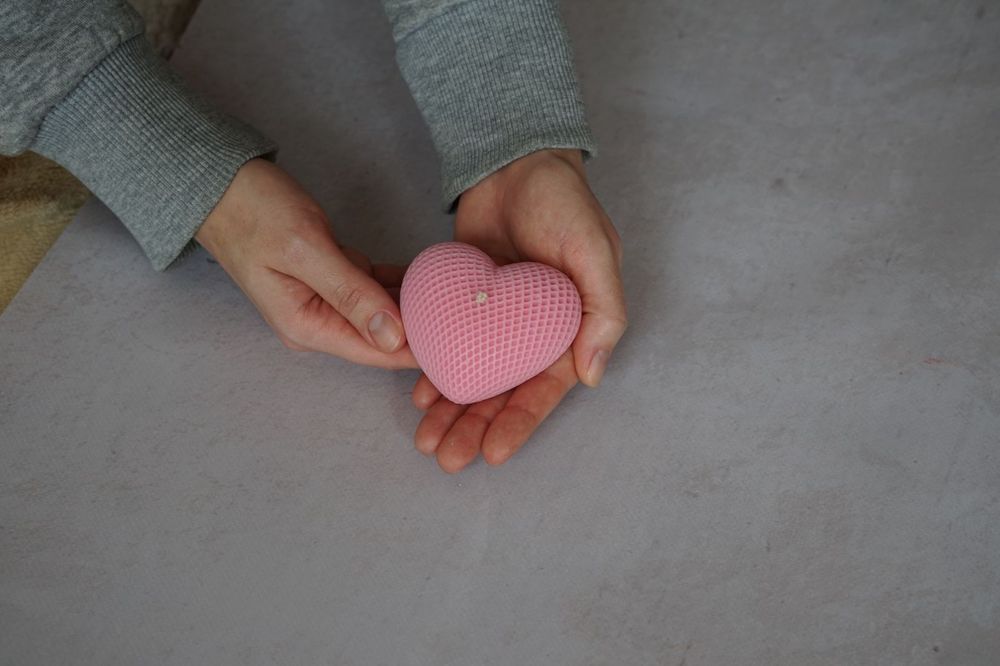 Воскова свічка серце, подарунок до 14 лютого, свічки на 8 березня.