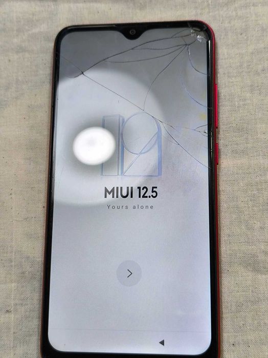 Xiaomi Redmi 8A 32GB - Vermelho e Azul - Desbloqueados - Dual-SIM