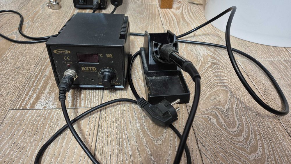 Stacja lutownicza kolbowa cyfrowa WEP 937D