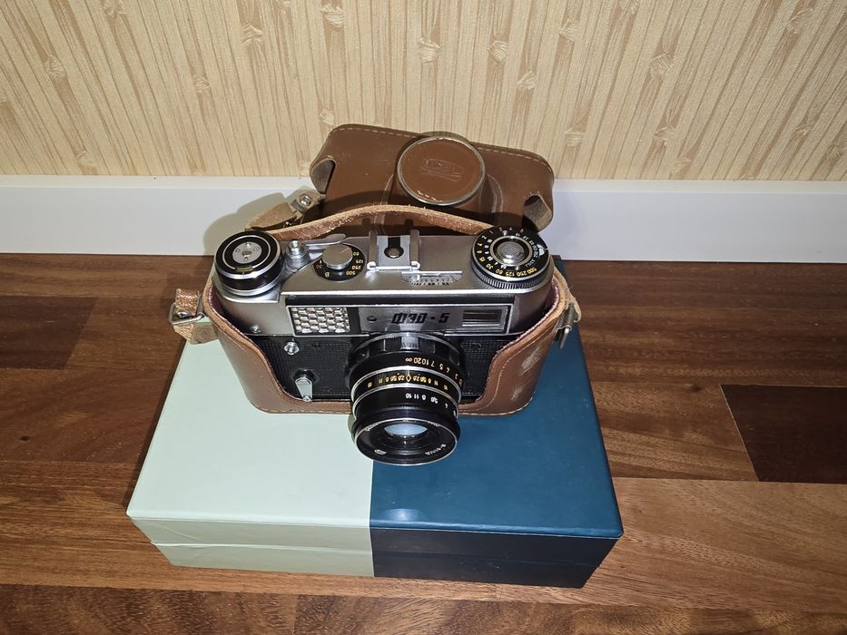 Фотокамера ФЕД 5 (СРСР)