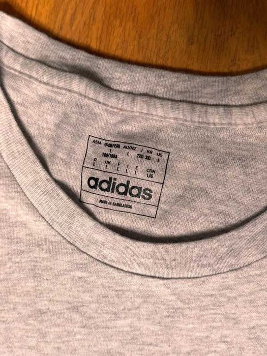 Szara koszulka Adidas