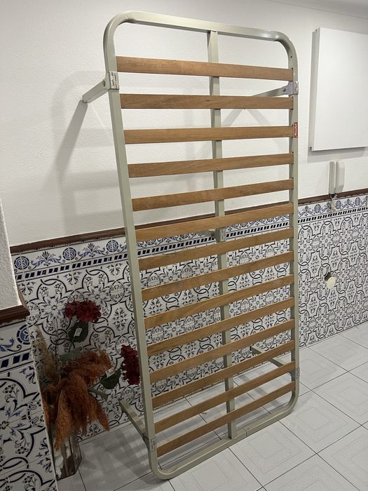 Estrado de cama Solteira