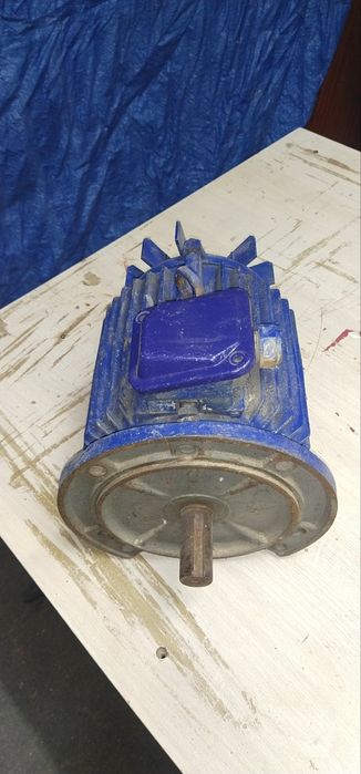 продам электродвигатель