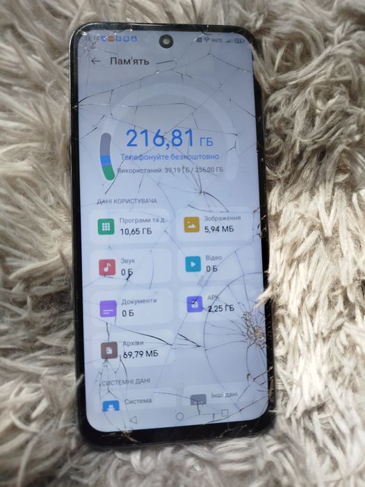 продаю телефон ZTE nubia v70