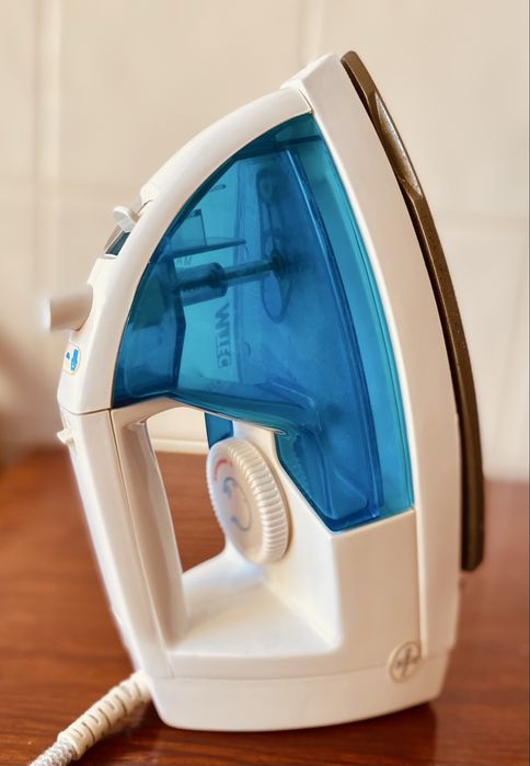 Ferro de engomar MTEC