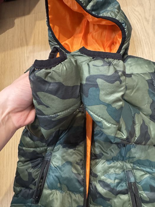 Фірмова курточка