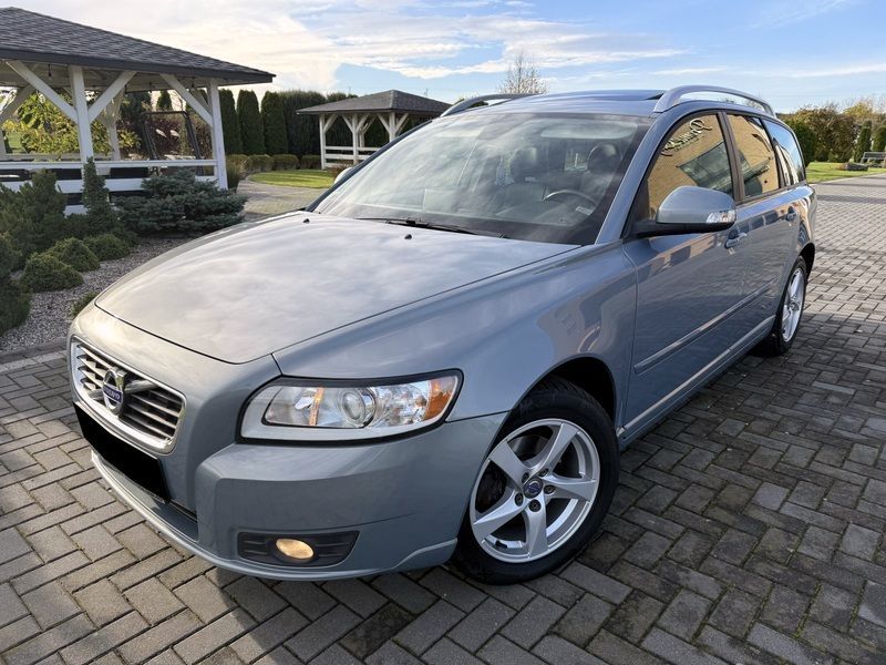Volvo V50 1.6D 115KM GPS skóra SZYBERDACH bezwypadek