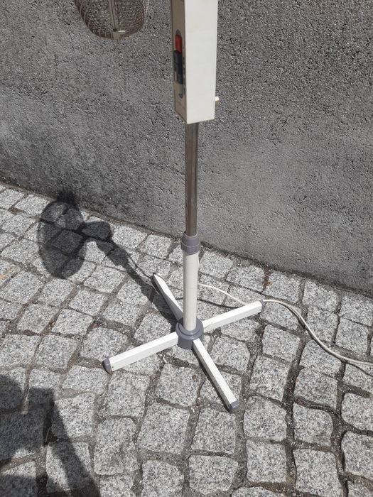 Ventoinha Eléctrica com Tripé