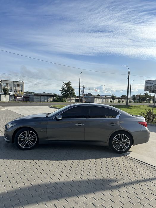 Infiniti q50 2,2d