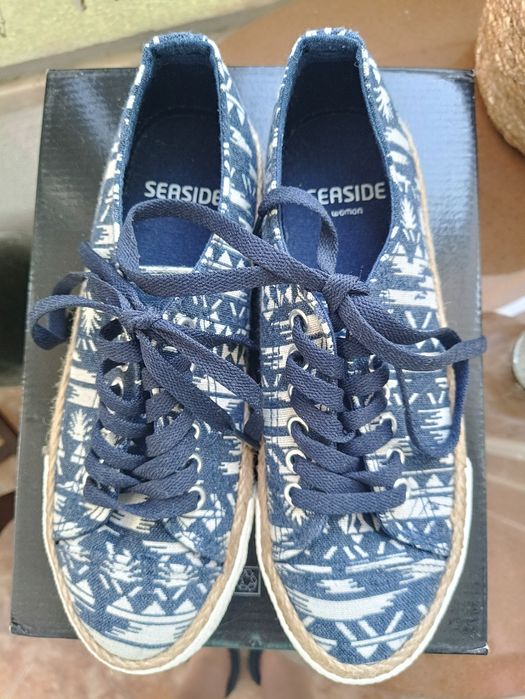 Sapatos Alparcas Seaside Mulher em azul e branco