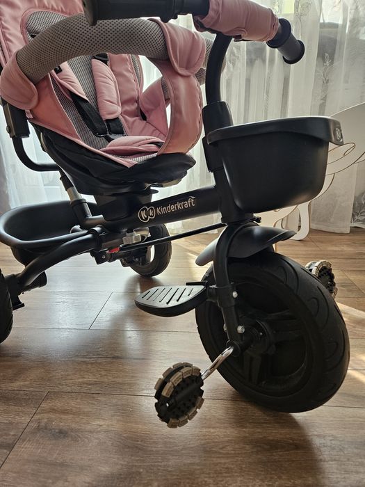 Rowerek trójkołowy kinderkraft różowy