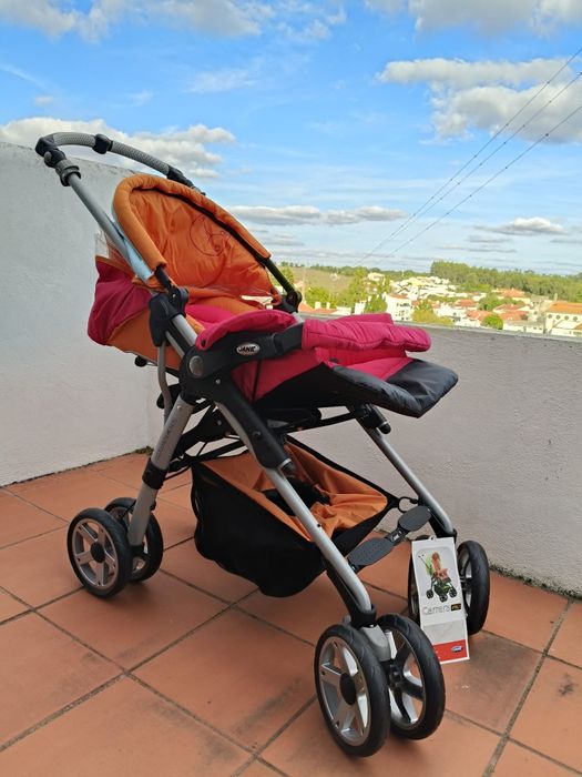 Carrinho bebé completo NOVO (caldeirinha, ovo e alcofa: JANE)