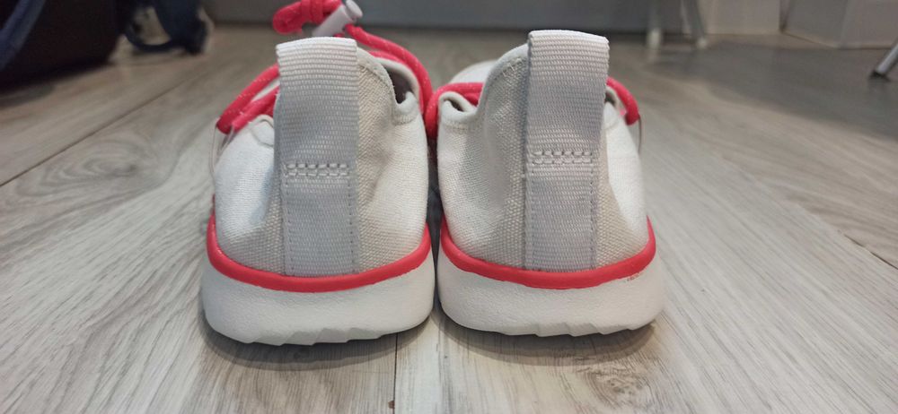 Оригінальні кросівки UGG Cambrian Trainer 37