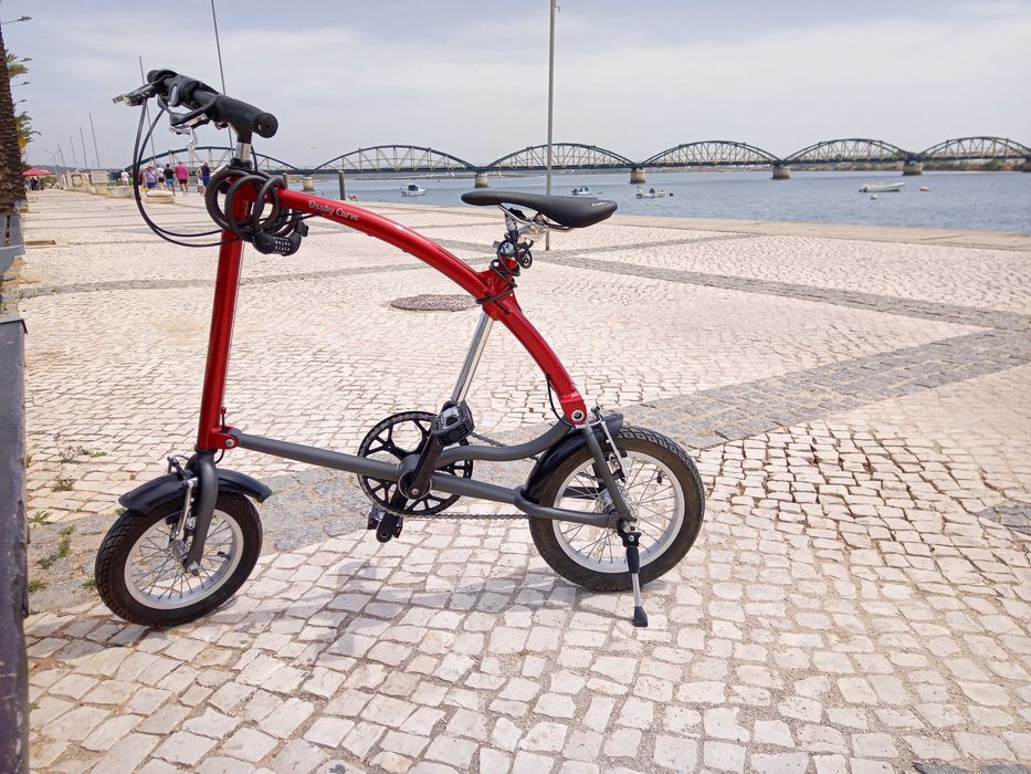 Bicicleta Dobrável Ossby Curve – Compacta, Leve e Rápida