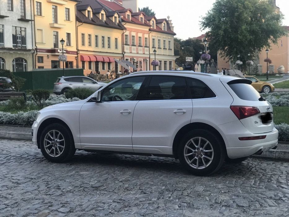 Audi Q5 2010 VIN WA1CFAFP9BA054541 фото оголошення 4 з 7