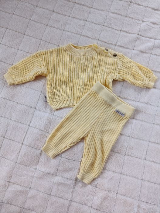 Одяг для дівчинки