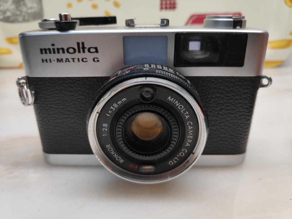 Máquina fotográfica Minolta Hi-Matic G c/ Extras