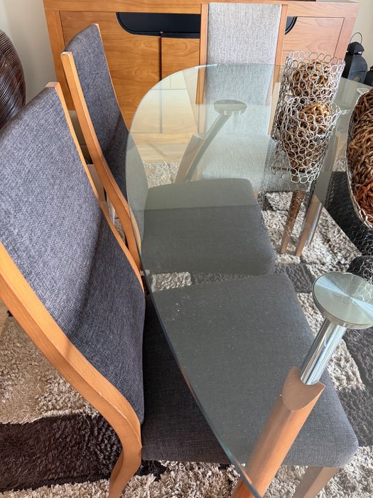 Mesa de Sala Jantar e 6 Cadeiras