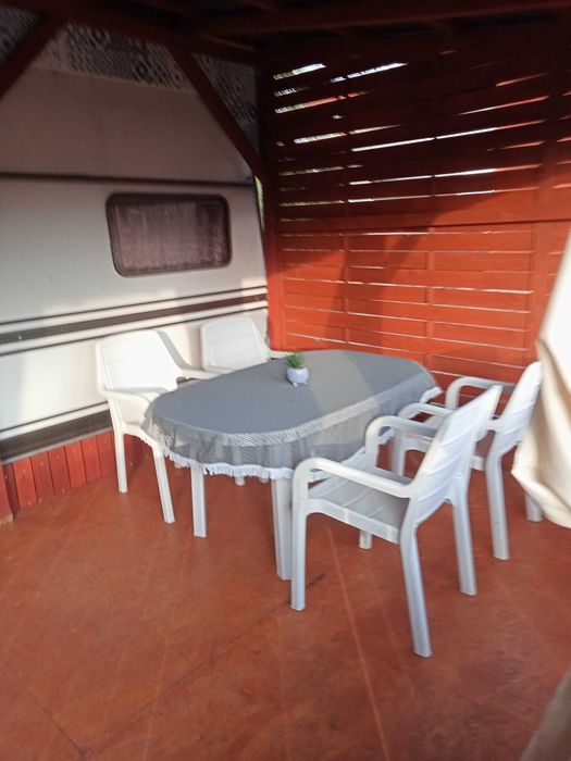 Noclegi w przyczepach kempingowych