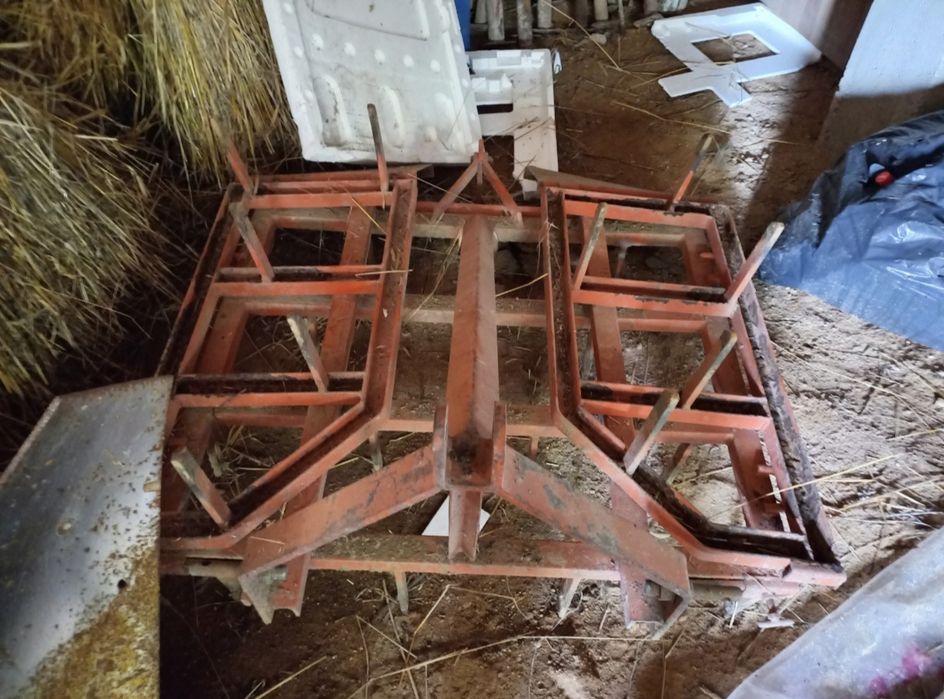 Grade de bicos para trator
