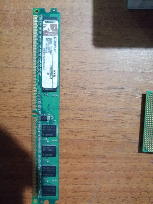 Оперативна пам'ять Kingston KVR800D2N6/1G