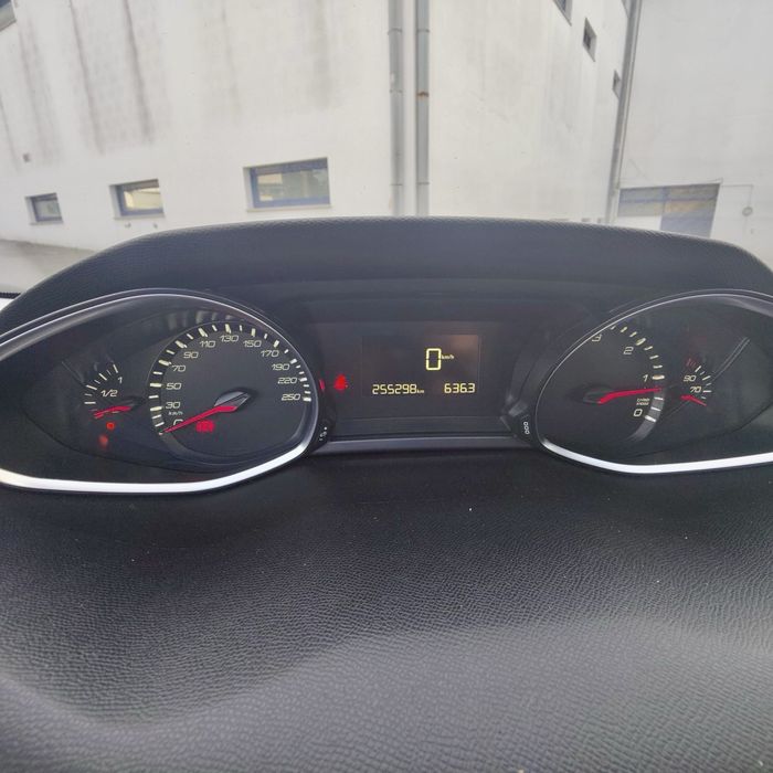 Peugeot 308 sw 2016 1.6 hdi impecavel foto 4