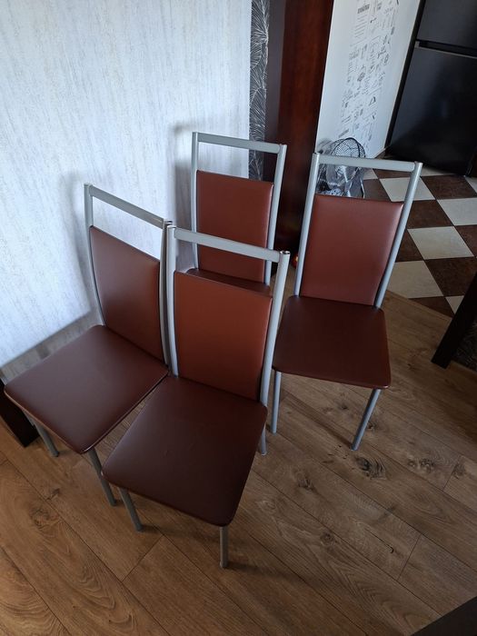 Krzesła 4 sztuki