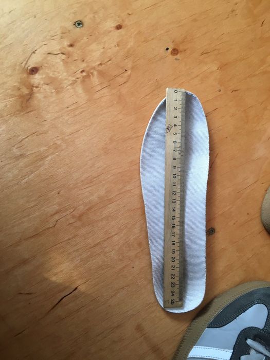 Кросівки самба майже нові !