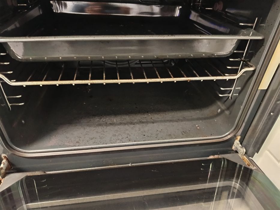 Forno Teka a funcionar