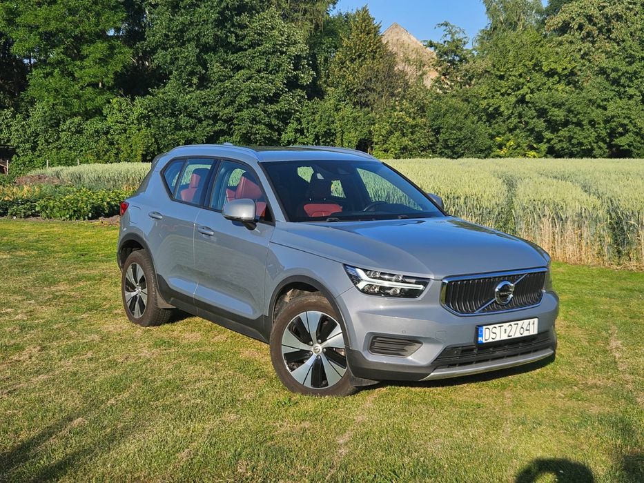 Volvo xc40 2.0 Benzyna T4 GT Momentum 190km