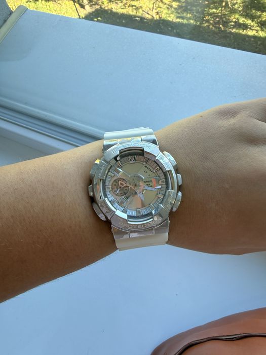 Годинник g-shock