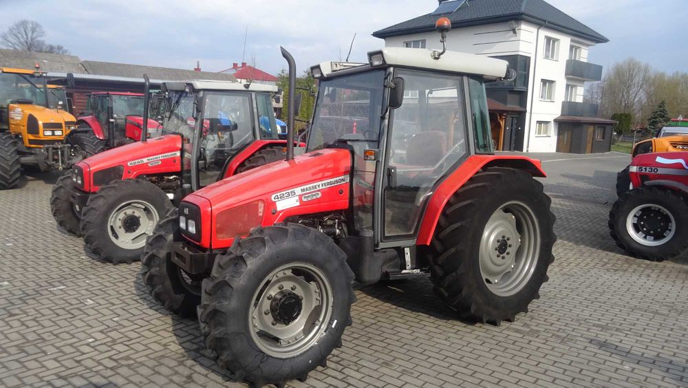 Massey Ferguson 4245 sprowadzony 4x4 2001r. mechaniczny