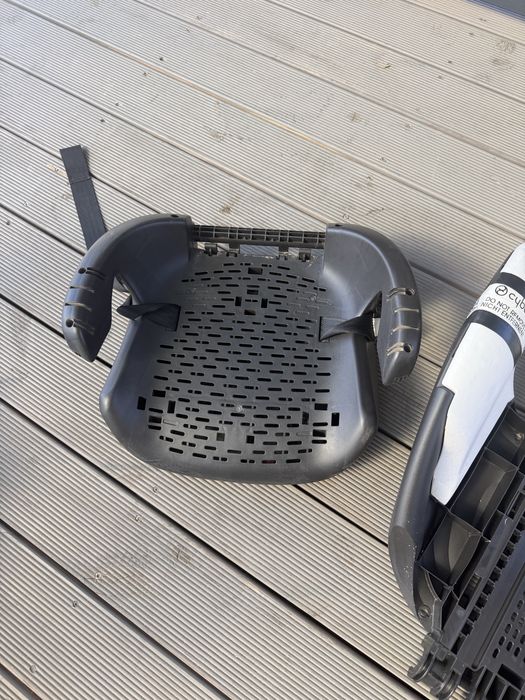 Cybex Solution B-Fix автокрісло