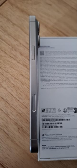 Iphone 16 pro max 256 natural titanium